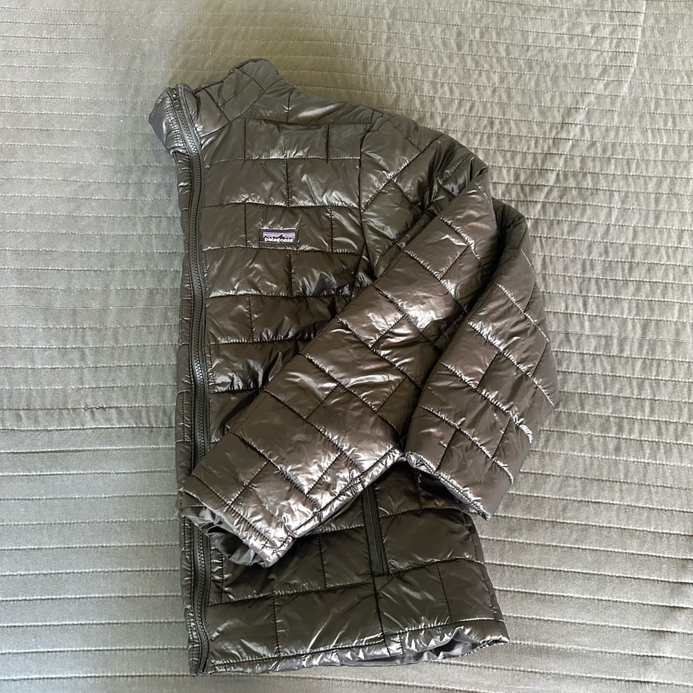 Patagonia Nano Puff puffer coat, black, size L, like new condition